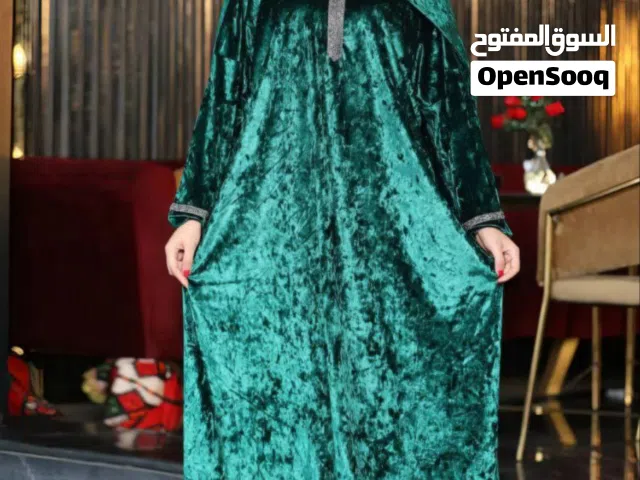 الموديل اسدال  مطعم چالتين في وطرحه قطيفه من نفس الخامه وهم وهم بجد   الماتريال  قطيفه فرنسا