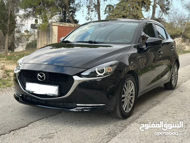 Mazda 2 model 2021