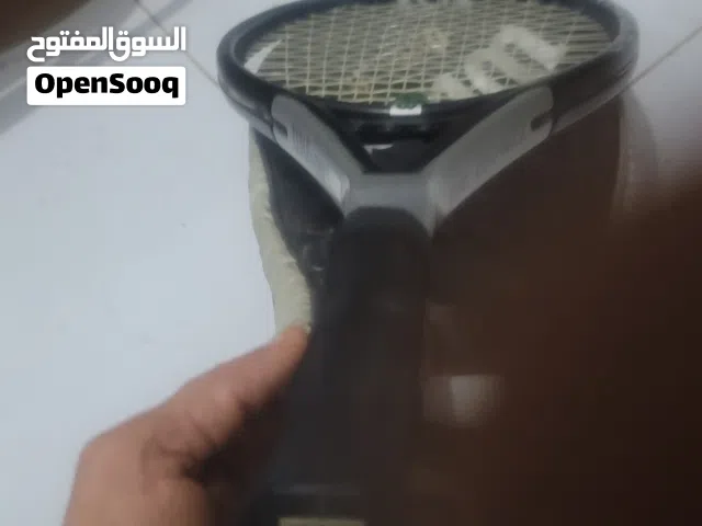 مضارب تنس اثنين