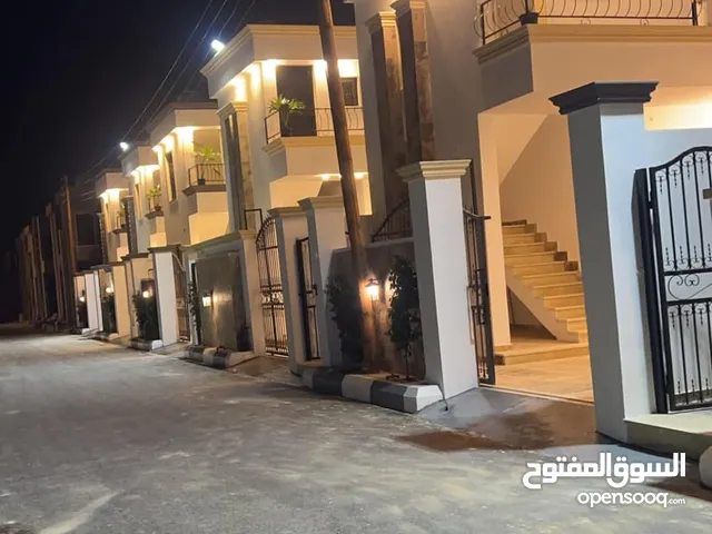 175 m2 3 Bedrooms Townhouse for Sale in Tripoli Khallet Alforjan