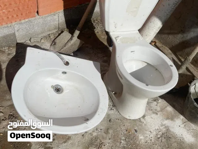 ملحاظ ولاوندينوا للبيع في عين زارة