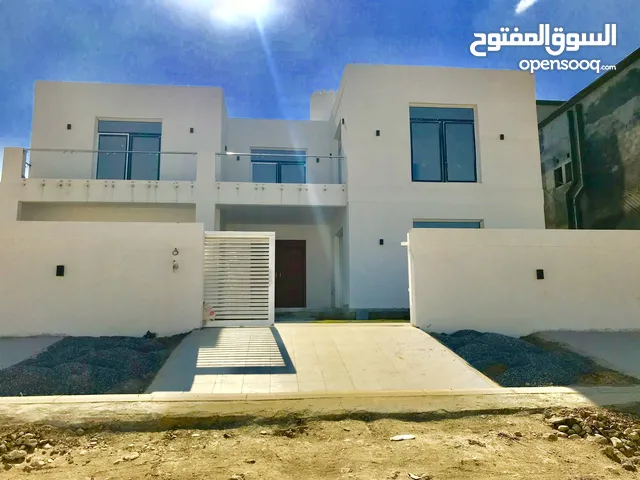 700 m2 4 Bedrooms Villa for Sale in Muscat Al Maabilah