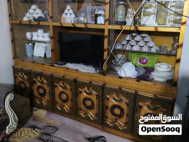 معرض مستخدم للبيع