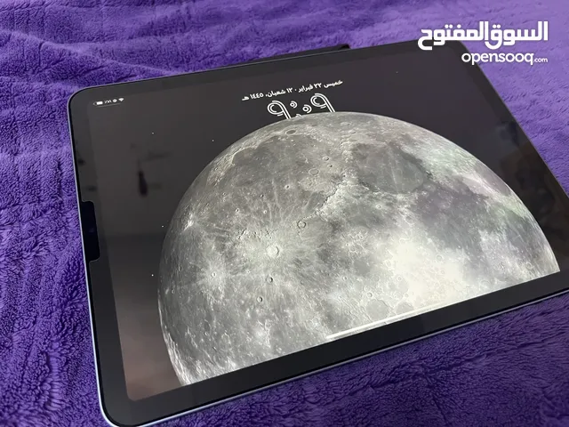 ‏iPad Air الجيل الخامس نظيف