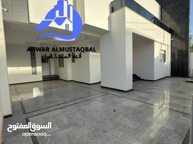 410 m2 5 Bedrooms Villa for Sale in Tripoli Souq Al-Juma'a