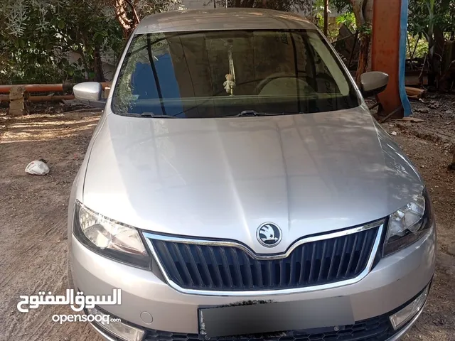 سكودا رابيد 2015 اصل عمومي