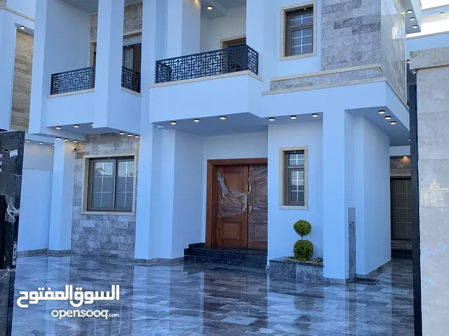 588 m2 More than 6 bedrooms Villa for Sale in Tripoli Ain Zara