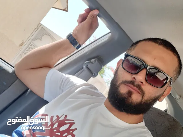 مطلوب فني صالة سيارات واسطى ردياطوريات وكهربائي سيارات للعمل في ورشة