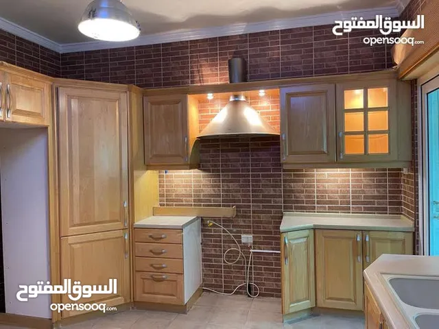 190 m2 3 Bedrooms Apartments for Rent in Amman Al Rabiah