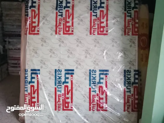 للبيع جملة فرش بطانيات ومحدات طبية