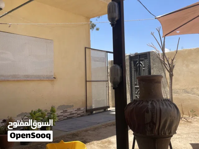 100 m2 3 Bedrooms Townhouse for Sale in Mafraq Al-Mabruka