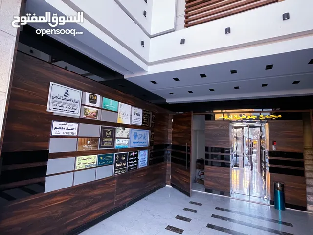 مكتب مميز للإيحار في موقع مميز وقوي تجارياً