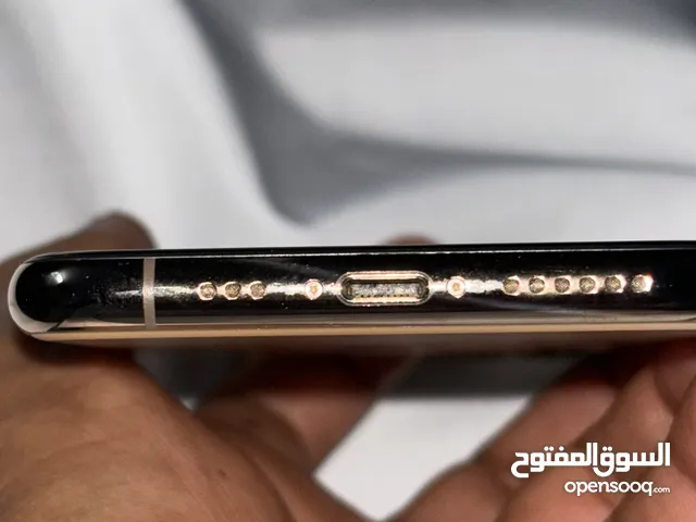 Apple iPhone 11 Pro 64 GB in Al Batinah