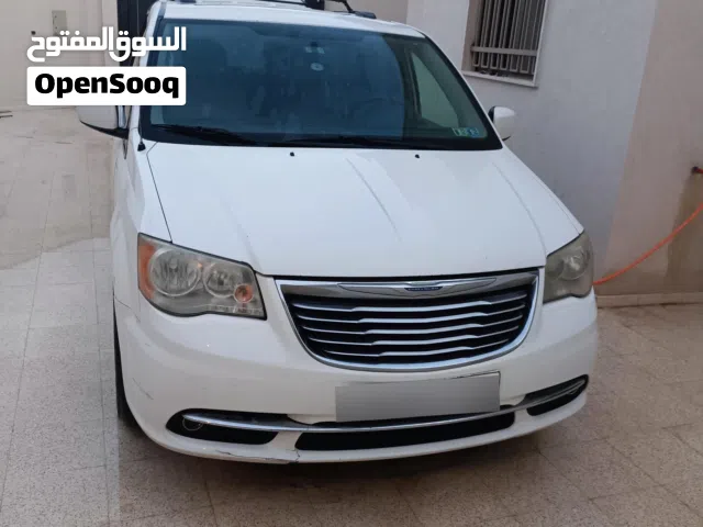 Used Chrysler Voyager in Tripoli