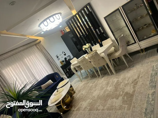 185 m2 4 Bedrooms Apartments for Sale in Tripoli Al-Shok Rd