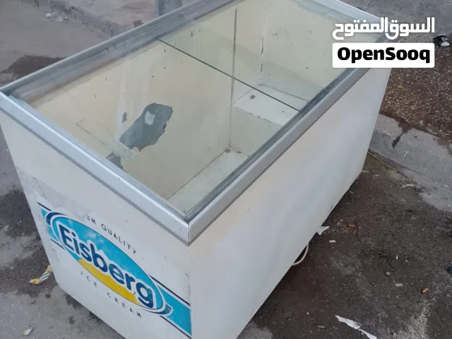 فريز بطح طول متر ونص العرض 80سم شغال ميه بلمية  عالفحص سكان مخيم حطين الرصيفة