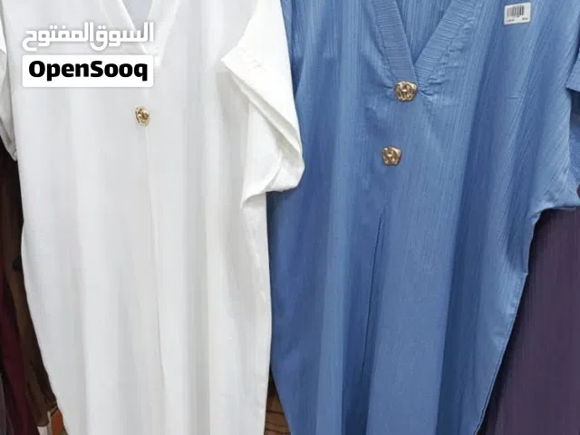 ملابس فساتين نسائية