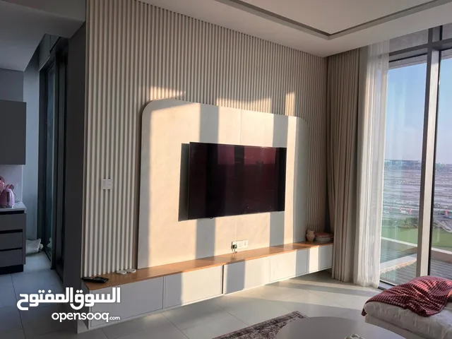 شركه Fitout اختاص بالبلاط المقاسات الكبير ) slabs ( خبره اكثر من 10 سنين ويوجد لدينا فريق متخصص
