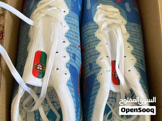 حذاء رياضي