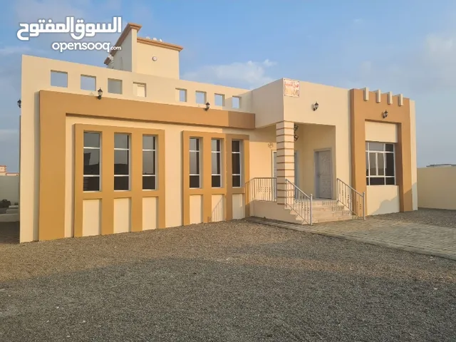 213 m2 More than 6 bedrooms Townhouse for Sale in Al Batinah Al Khaboura