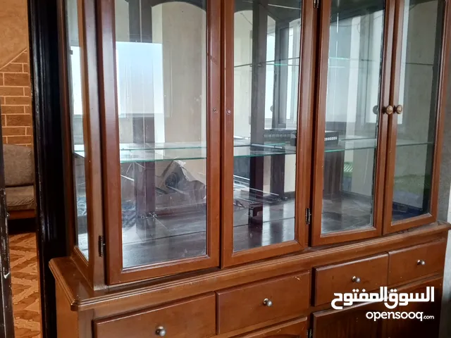 بوفيه للبيع ما في شي