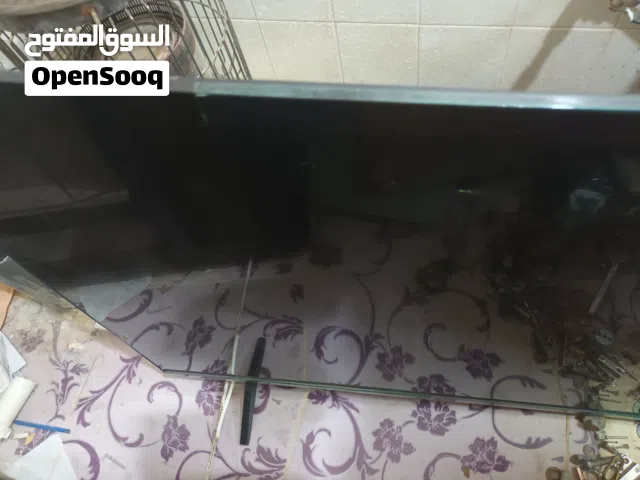 شاشه مكسورة