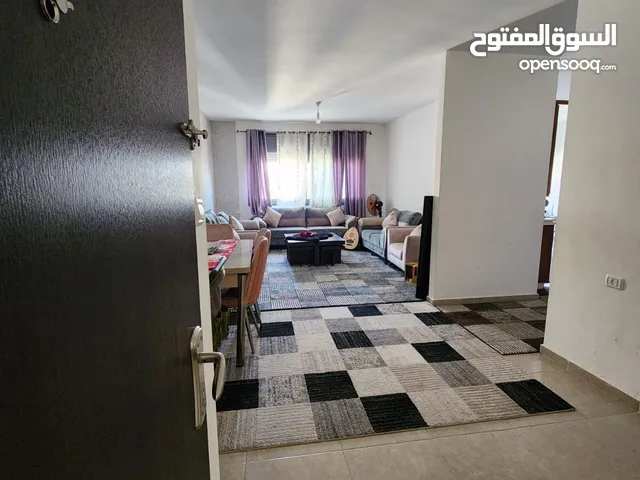 شقة للبيع في بيتونيا خلف نادي ملعب بيتونيا