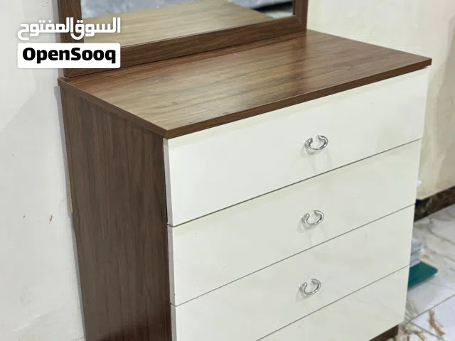 غرفة نوم مستعملة ونظيفة جداً