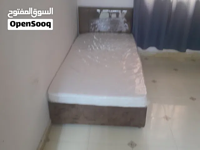 سرير مستعمل