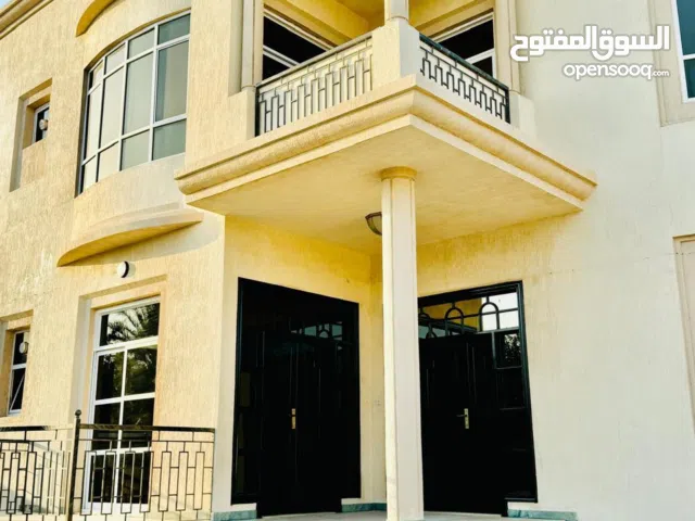 1 m2 4 Bedrooms Villa for Rent in Al Ain Al-Dhahir