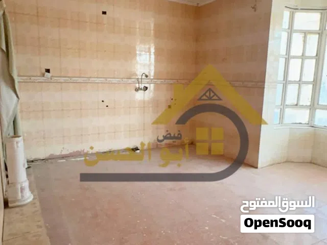 260 m2 More than 6 bedrooms Townhouse for Rent in Basra Other