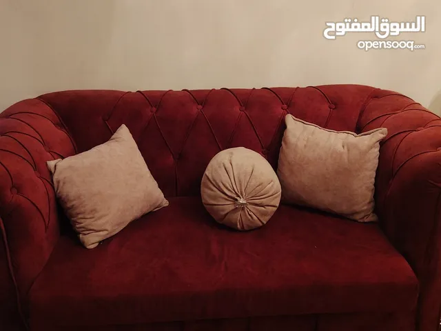 كنب للبيع مستعمل بحالة الوكالة بالزرقا الجديده البتراوي