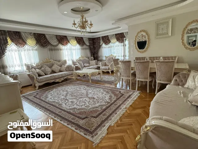 3+1 مفروشه للإيجار السنوي قرب محطه المتروبوس