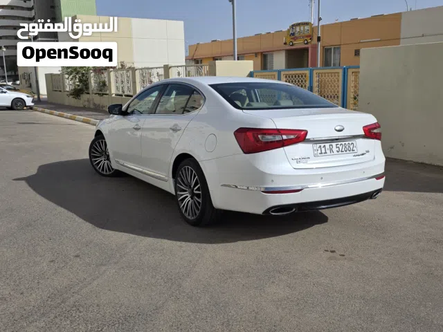 2014 Kia Cadenza Standard