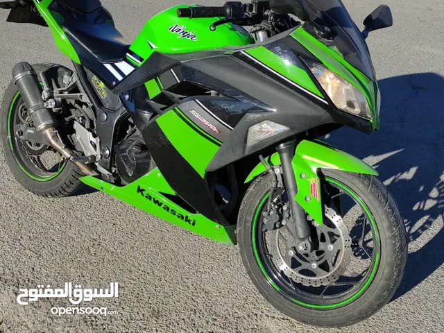 “كواساكي 2015 للبيع – حالة ممتازة