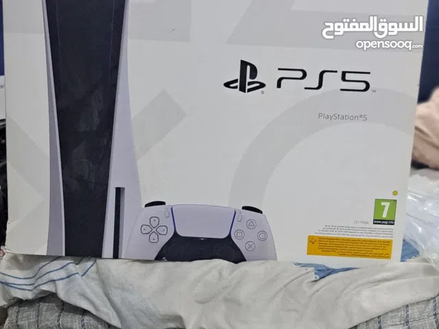 بلاى ستيشن 5 رقم واحد شبه جديده بكارتونها استعمال بسيط جدا .