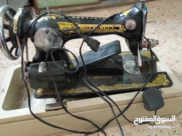 ماكينة خياطة