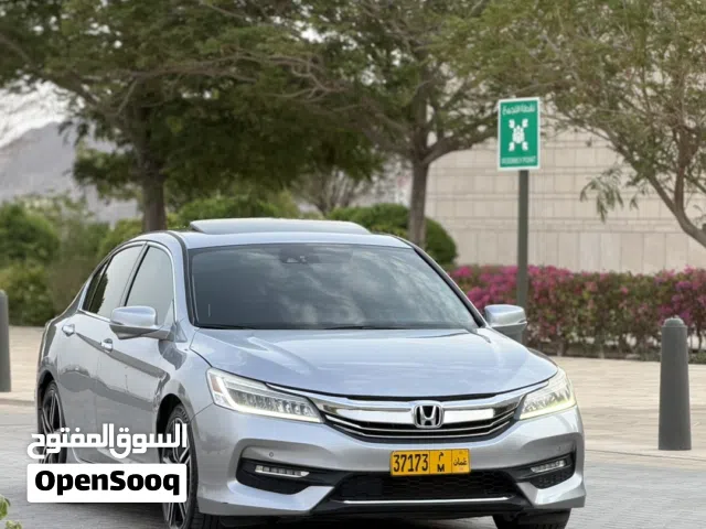 2017 هوندا اكورد Touring