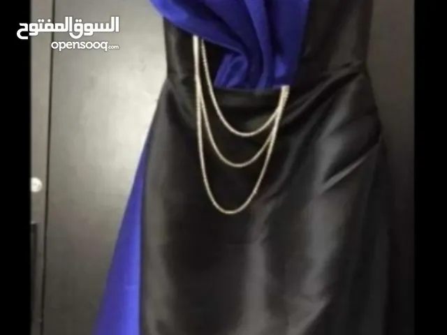 فستان سهره ومناسبات وخطب واعراس جديد تماما وغير مستعمل ب 20 دينار فقط