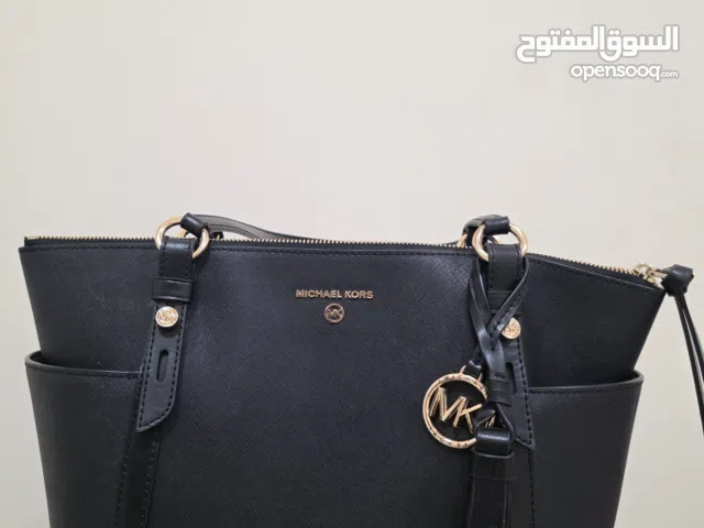 Pre loved Michael Kors handbag - as good as store bought