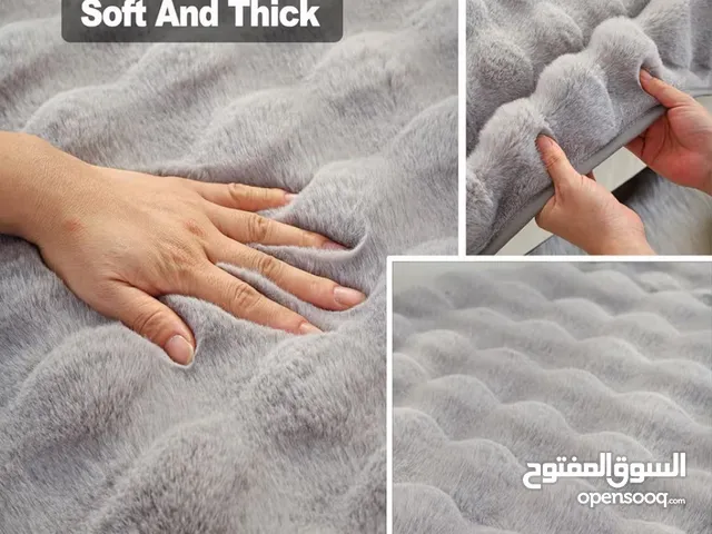 طقم الفرو الكرات الفاخر وصل  لمسة فخامة جاهزة تغيّر شكل كنبتك بثواني!