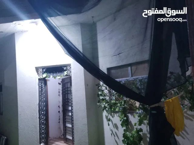 200 m2 5 Bedrooms Villa for Sale in Basra Tannumah