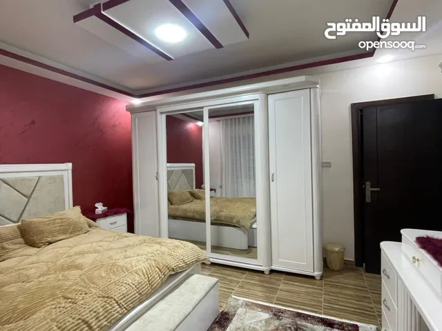 اثاث مستعمل للبيع استعمال 4 أشهر بداعي السفر غرفة نوم كورنر غرفة ضيوف