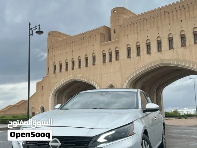 2023 نيسان التيما SV