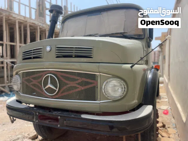 للبيع راس قاطره نظيف ماشاء الله الماكينه وكاله ولا افتكت القاطره نظيف جدا