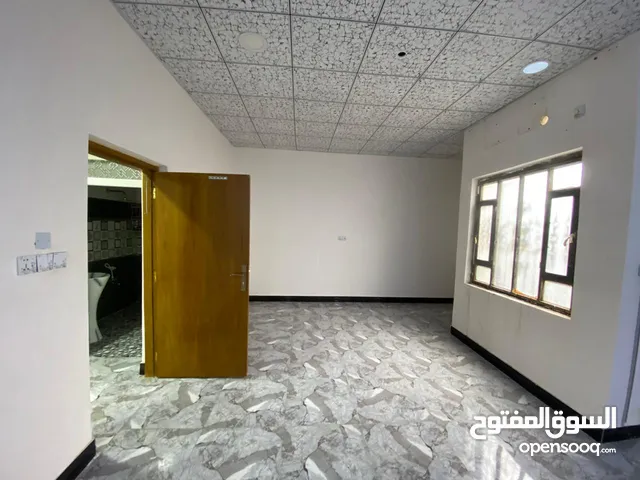 150 m2 1 Bedroom Apartments for Rent in Basra Kut Al Hijaj