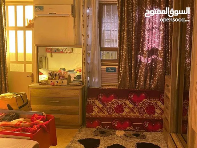 125m2 2 Bedrooms Townhouse for Rent in Baghdad Za'franiya