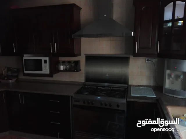 450 m2 More than 6 bedrooms Townhouse for Sale in Amman Al Hurryeh