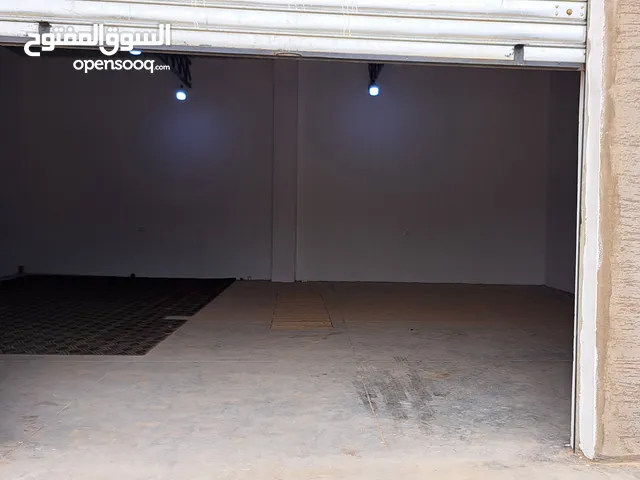 مخزن الايجار المساحه 120 متر
