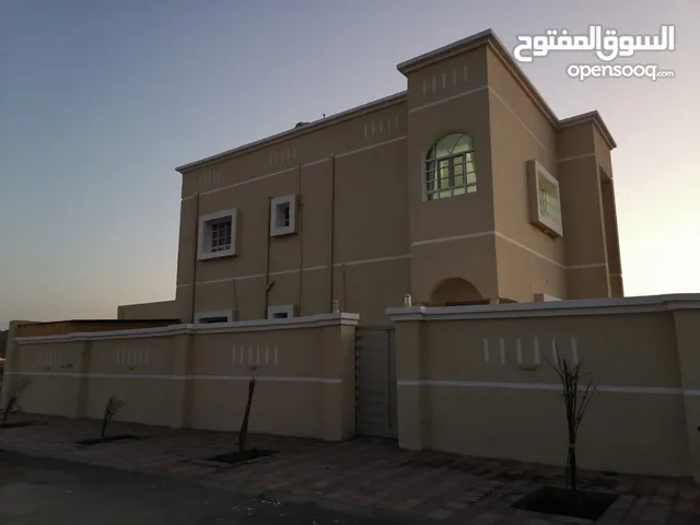 345 m2 More than 6 bedrooms Villa for Sale in Al Dakhiliya Sumail